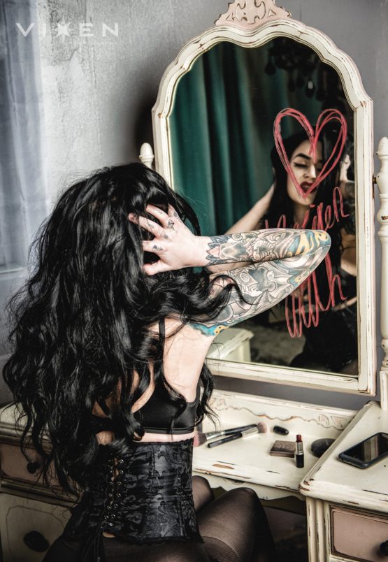 Goth Pinup - Alt Model - Hannah Nicole - Fetish Photography - VIXEN Photography - San Diego - Inked Girl - Tattooed Model